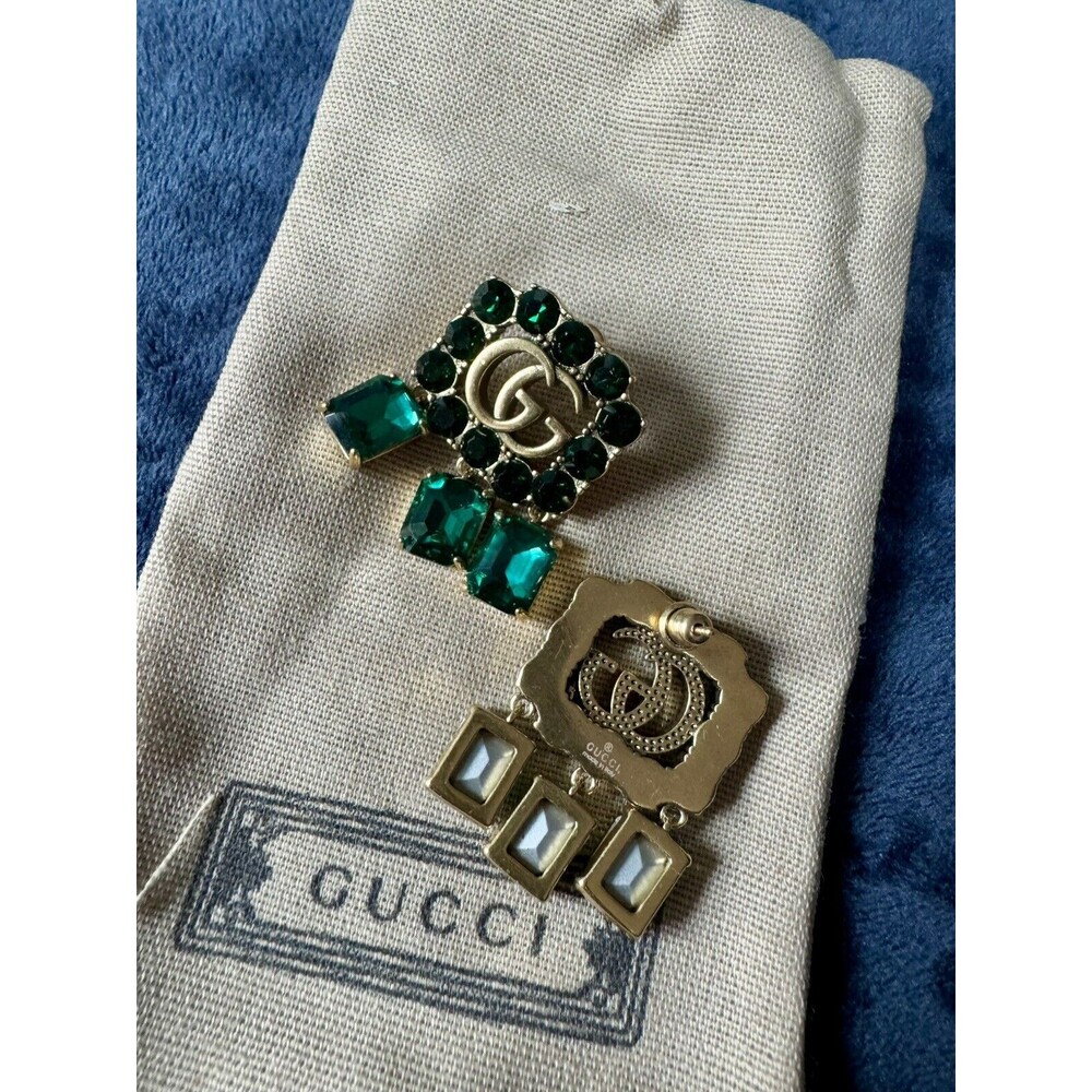 Vintage Gucci Emerald and Gold Drop Earrings with Double G Motif - Picture 10 of 14